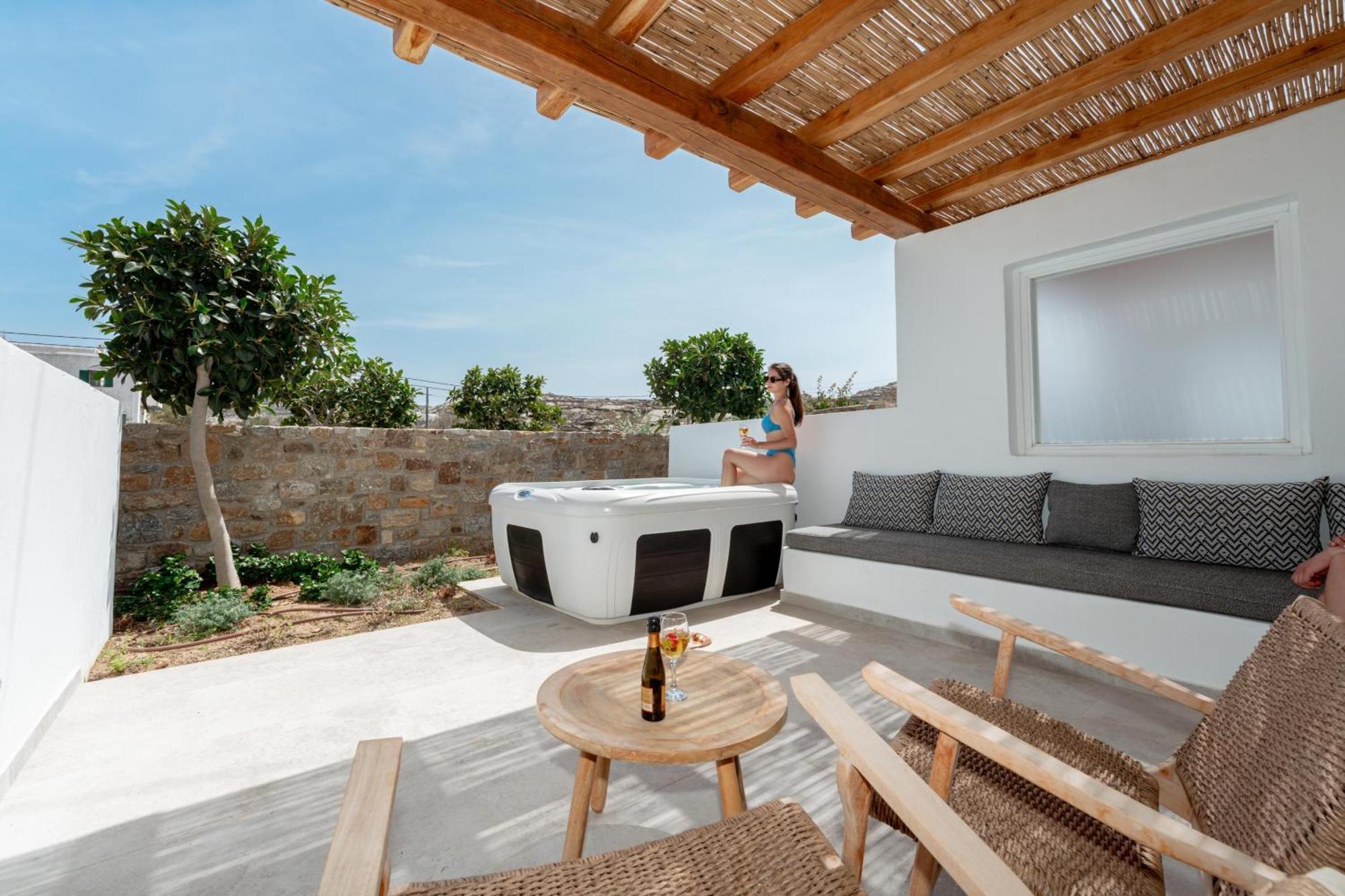 Oliving Mykonos Luxury Suites Klouvas Exterior photo
